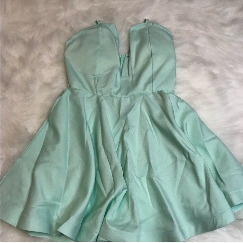 Medium dress
